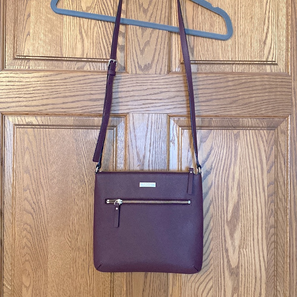Like new! Kate Spade Laurel Crossbody w/Dust Bag